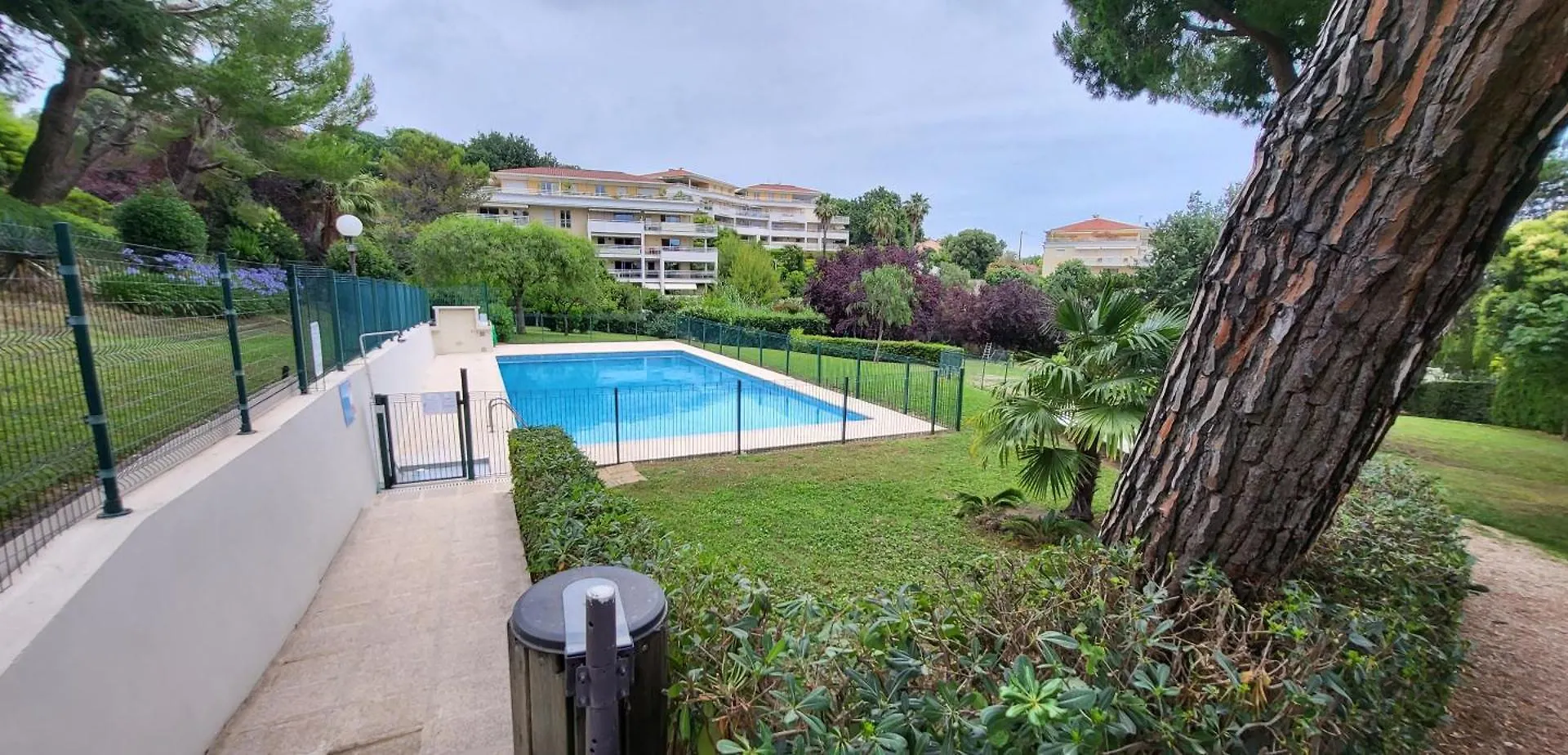 Apartment Spacieux 2 Pieces Vue Mer Piscine Antibes France